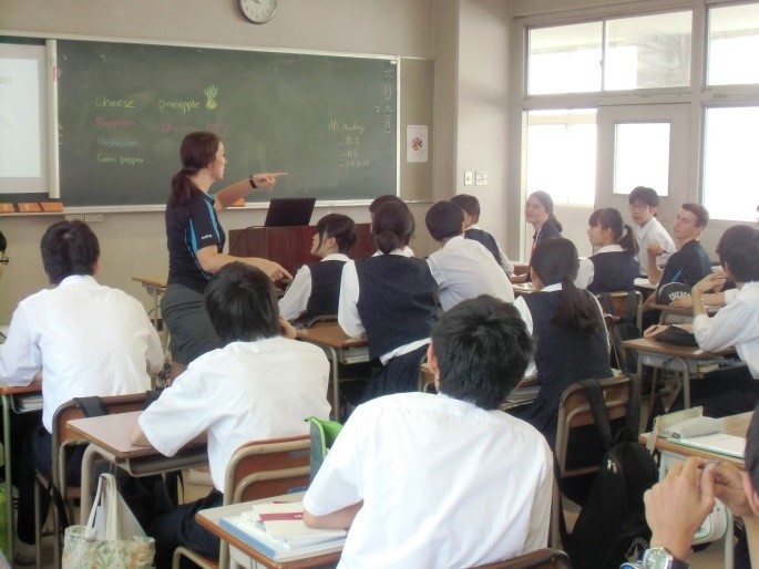 (IMG)数学の授業が英語で展開