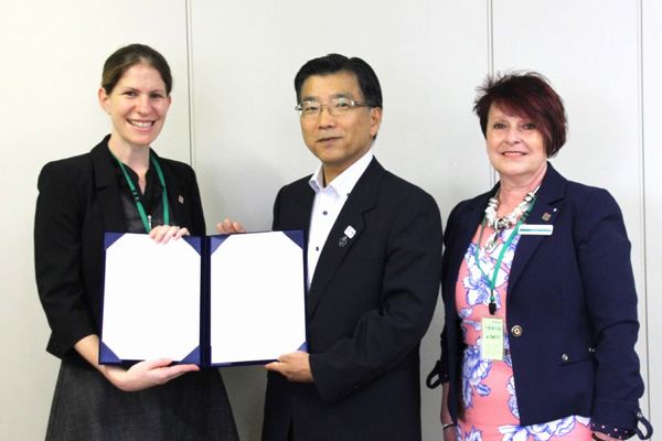 (IMG)Partnerships with educational organization of overseas 2